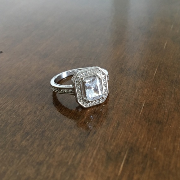 Jewelry - White Gemstone Cocktail Ring